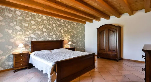 AGRITURISMO COLOMBARE TEBOI, Prenota Appartamento Hotel a Veneto con piscina, Piscina