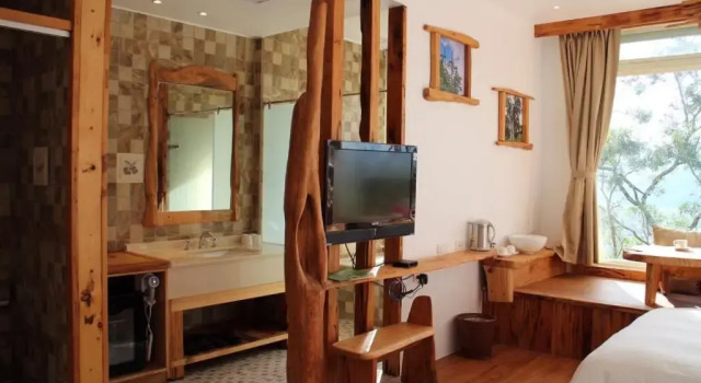 Двухместный номер Standard с видом на горы Shangrila Leisure Farm