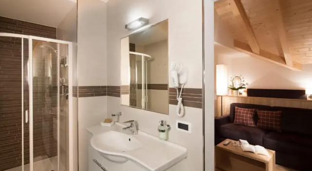 Двухместный номер Standard Мансарда с балконом Hotel Comploj Adults only