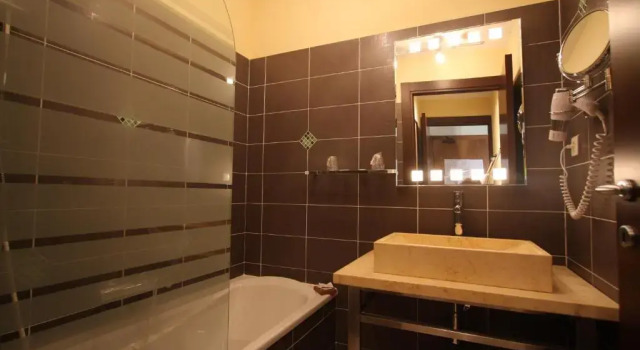 Номер Comfort Hôtel Serenada