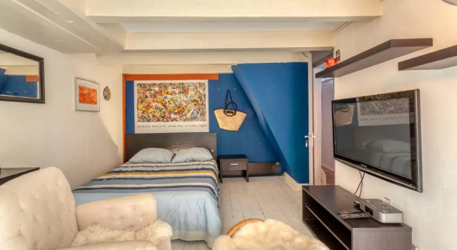 Номер Standard B&B 1971 Hazenstraat