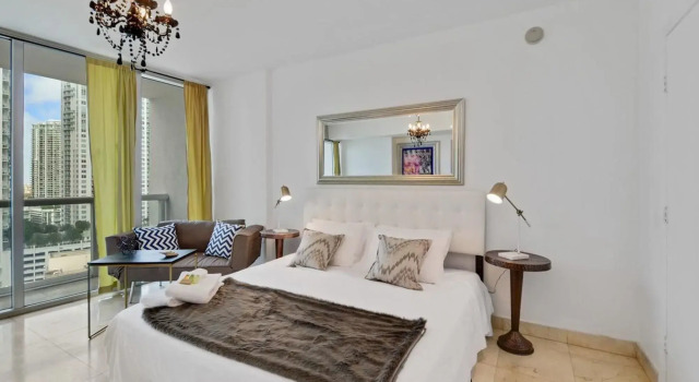 Posh Studio in Brickell by Sonder, Varaa Hotelli Hotellit Miami Beach uima-altaalla, Uima-allas