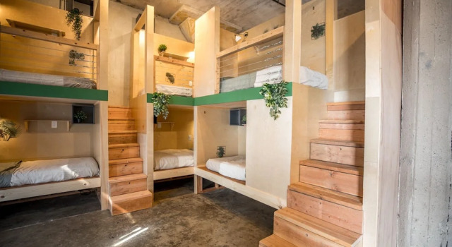 Люкс Deluxe PodShare Hollywood