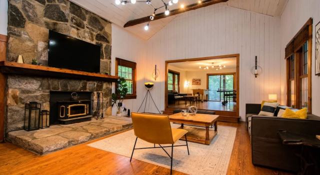 Коттедж Spacious 6BR Compound w Fire Pit 15 Min to Town