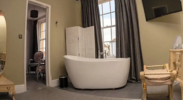 Номер Deluxe The Oakhouse Hotel
