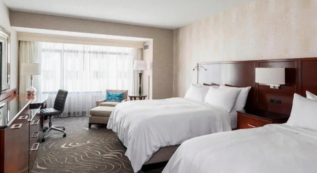 Четырёхместный номер Standard Rochester Marriott Mayo Clinic Area