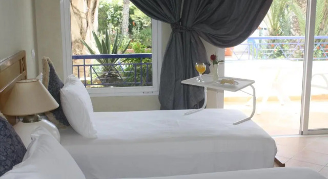 Трёхместный полулюкс Golden Beach Apparthotel