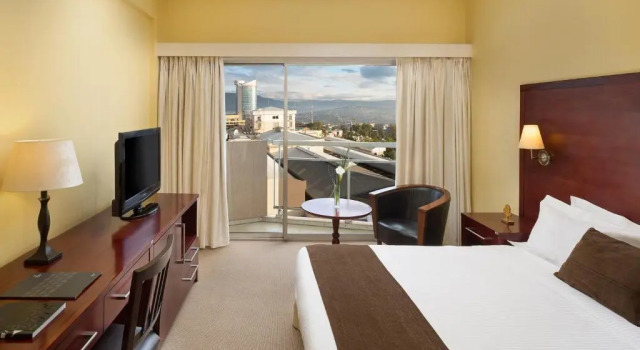 Двухместный номер Classic Hotel des Mille Collines