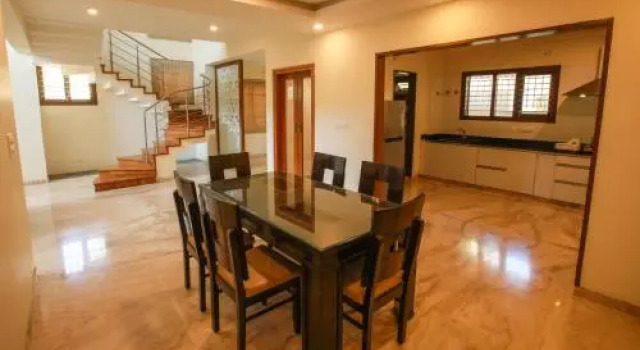 Falcon Suites Yelahanka New Town, Rezervovat Hotel Hotely v Bangalore s parkováním, Parkování