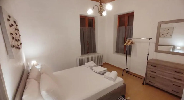 1935 home, Book Hotel Hotels in Central Greece with Parking, Parking