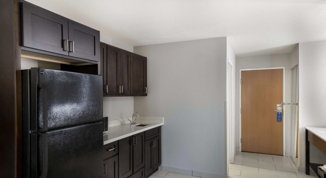 Четырёхместный люкс Best Western PLUS Mountain View Auburn Inn