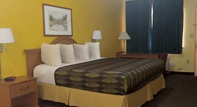 Одноместный люкс SureStay Hotel By Best Western Mission