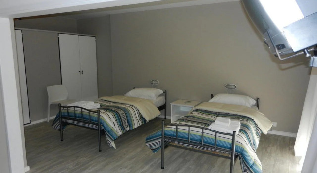 Rayentray Hostal, Забронировать Отель Отели Пуэрто-Мадрин 3 звезды, рядом с Пляж Пуэрто-Мадрин, 3*