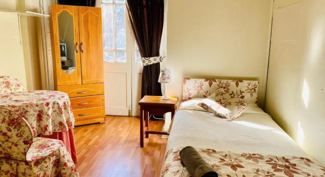 Номер Standard Hostal Plaza Londres 77
