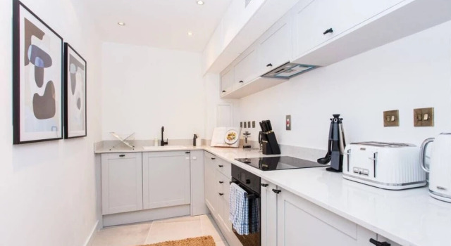 The Parliament View Place - Modern and Bright 3bdr Flat, Забронировать Апартаменты/квартира Апартаменты Лондона, рядом с Памятник «Боудикка и ее дочери», Апартаменты/квартира
