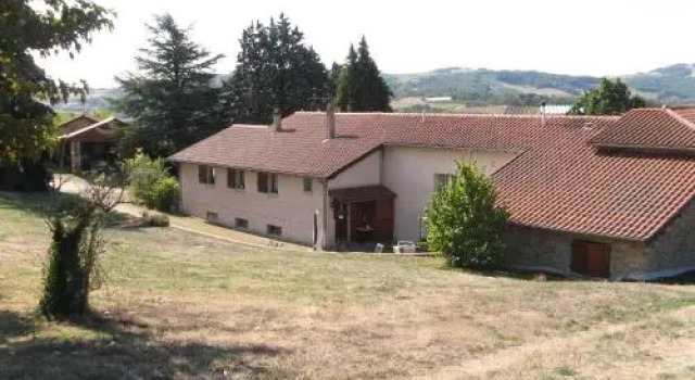 Gîtenchassagne, Rezervasyon Otel Thurins otoparklı oteller, Otopark