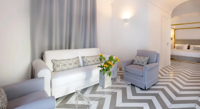 Luxury Suite with Terrace