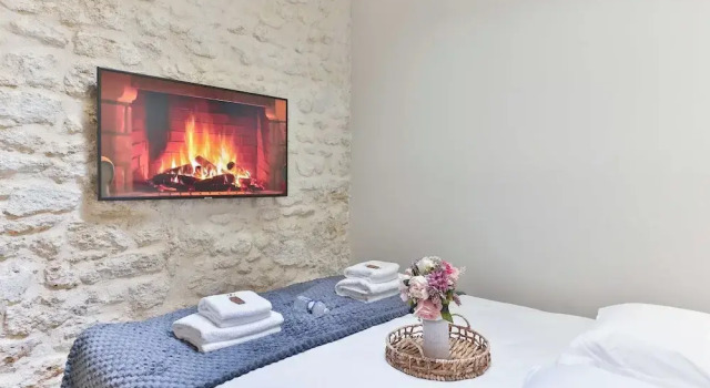 Peaceful Apartment in Eiffel Tower, Забронировать Апартаменты/квартира Париж Иль-де-Франс, рядом с Espace Nadeshiko Paris France