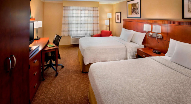 Четырёхместный номер Deluxe Sonesta Select Boston Danvers