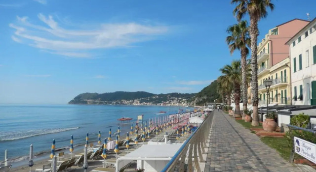Апартаменты BUNGALOW MY-BEACH Alassio