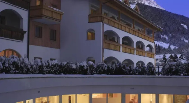 Hotel Alpen Residence, Prenota Hotel Ehrwald Zugspitz Arena