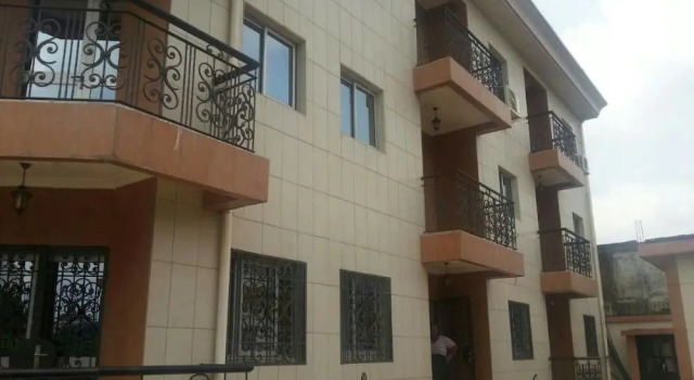 Queen's Residence, Reservar Hotel Douala Wouri