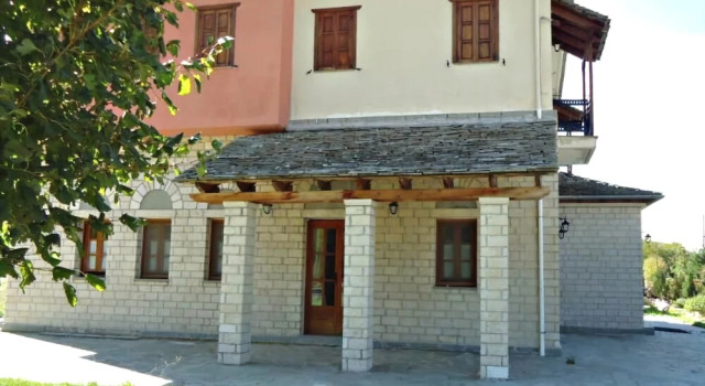 Dovra, Rezervați Hotel Asprangeloi Zagori