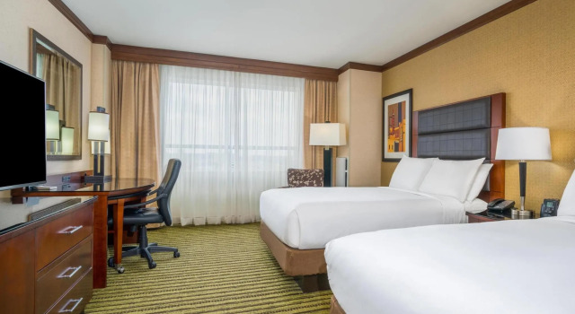 Четырёхместный номер Standard Hilton Minneapolis Bloomington