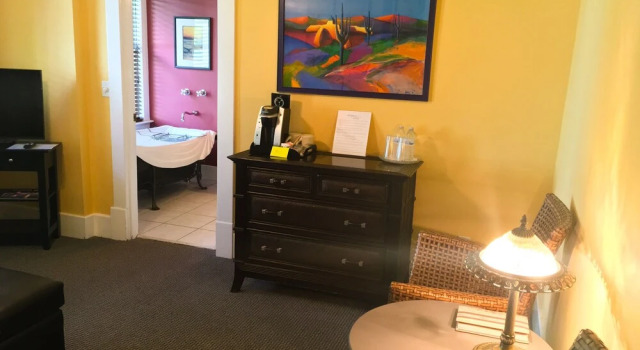 Watergarden Inn at the Bay, Rezerwuj Hotel Hotele w Pinellas County z basenem, Basen