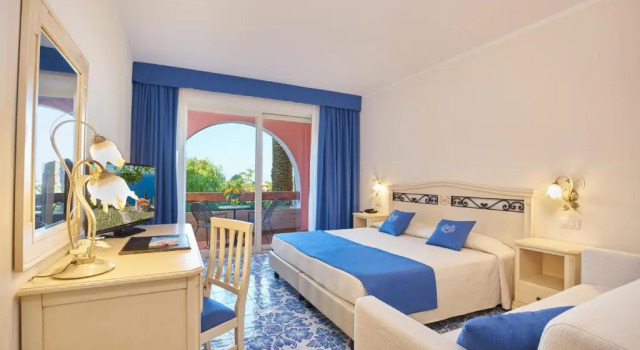 Трёхместный номер Standard Hotel Del Golfo