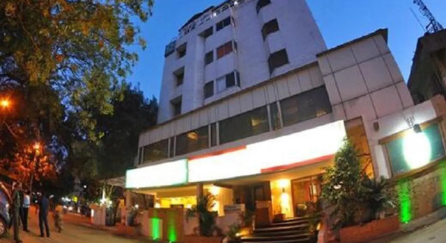 Shri Devi Park, Забронировать Отель Отели штата Тамилнада 3 звезды, 3*