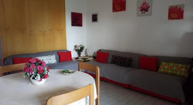 Коттедж GRAZIOSA casa vacanze tra sheraton hotel e baia verde hotel