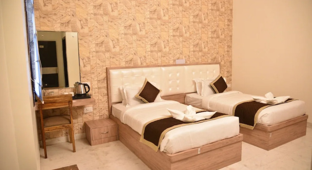 Номер Premium Hotel The White Tulip