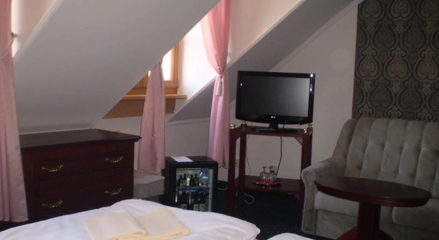 Zámecký penzion Kopeček, Prenota Hotel Hotel a Moravia meridionale con parcheggio, Parcheggio
