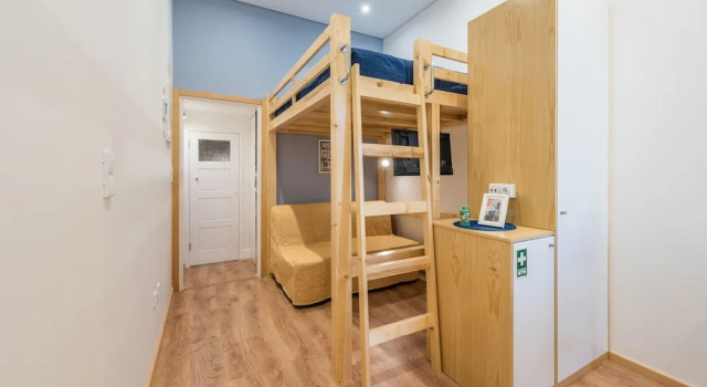 731 Costa Cabral Metro Residence