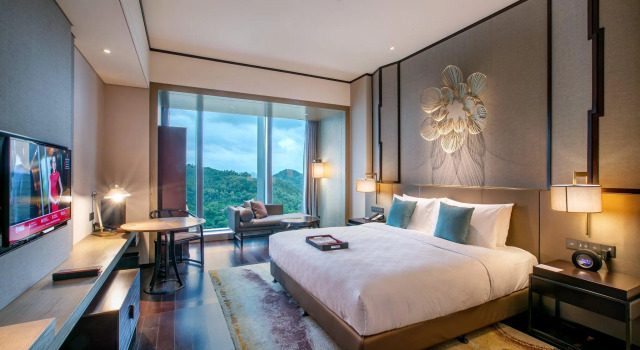 Двухместный номер Standard с видом на залив HUALUXE Xiamen Haicang Habour View