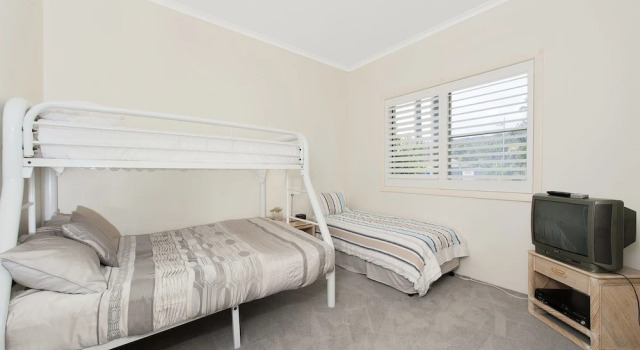 349 'Oaks Pacific Blue' 265 Sandy Point Road - Fantastic Pool, Book Apartment Corlette Port Stephens