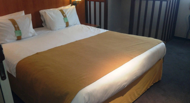 Standart çift kişilik oda Holiday Inn Calais by IHG