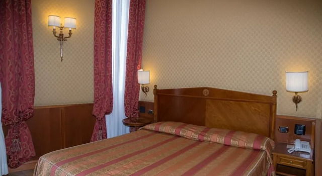 Номер Deluxe Livingston Hotel