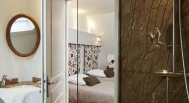 Номер Standard La Ferme du bois Paris