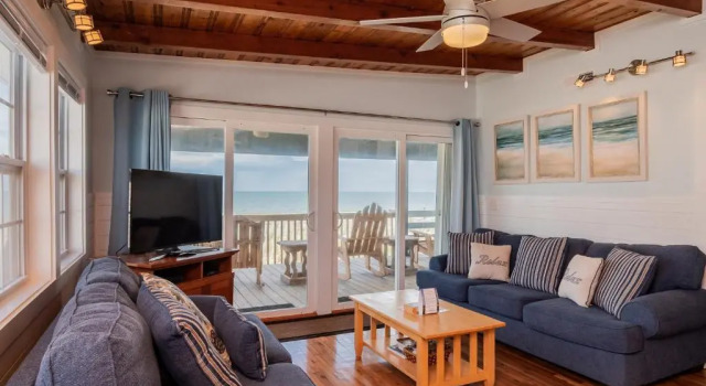 Chillax Inn by Oak Island Accommodations, Забронировать Отель Остров Оук Северная Каролина, рядом с Пирс Ocean Crest
