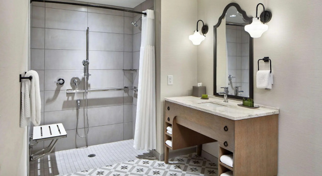 Четырёхместный номер Standard The Hamilton Alpharetta, Curio Collection By Hilton