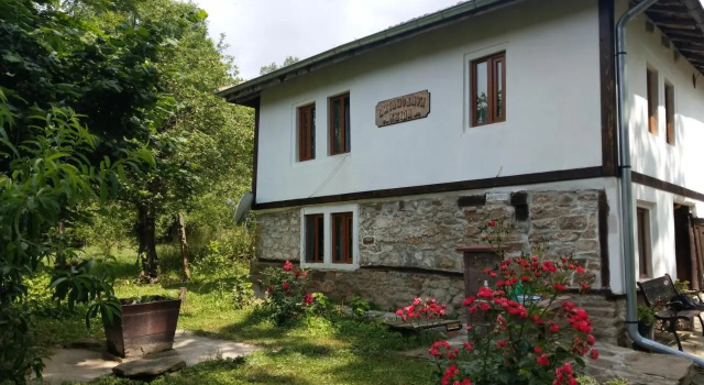 Vitanova Guest House, Varaa Matkakoti Vierastalot kohteessa Gabrovo, Matkakoti
