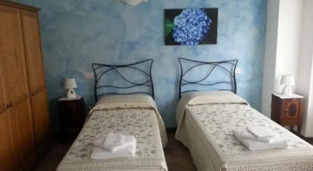 B&B Il Feriolo, Забронировать Отель «постель и завтрак» Лавено Provincia di Varese