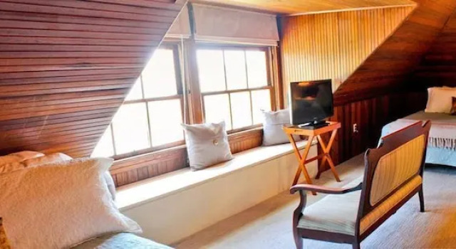 Четырёхместный номер Deluxe Night Swan Intracoastal B&B
