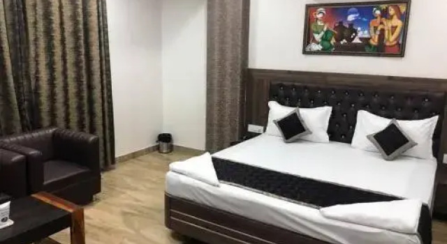 Aastha Inn by FabHotel