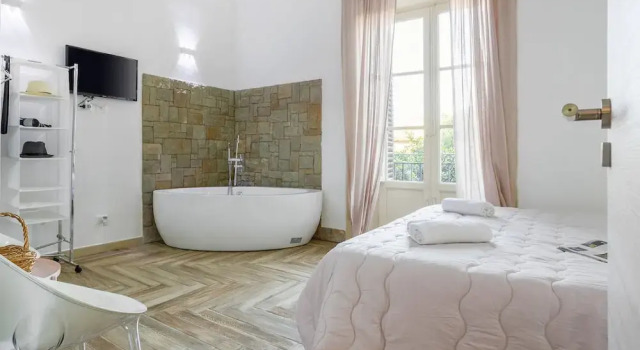Calypso Il Binario Elegance, Book Bed and Breakfast Hotels in Sicily with Parking, Parking