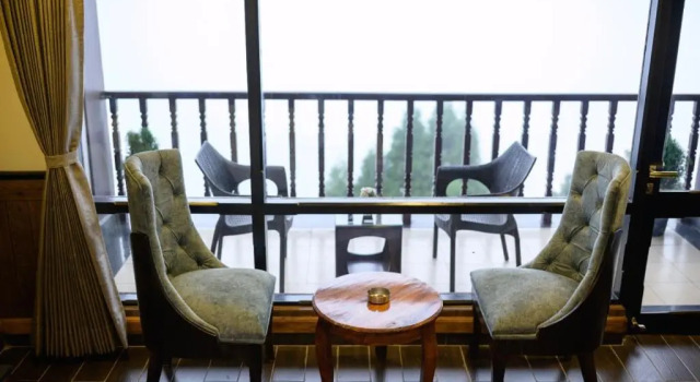 Полулюкс Istana Resort & Spa