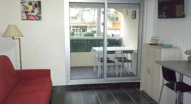 Studio a Saint Mandrier sur Mer a 700 m de la plage avec terrasse