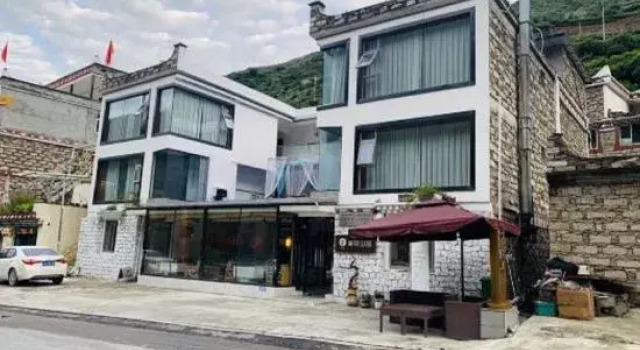 Huayu Nature Homestay (Siguniang Mountain Branch), Book Hotel Billige hoteller i Wenchuan